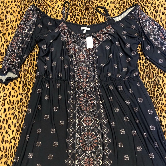 Maurice’s size 2 navy with flowers dress - Picture 1 of 6